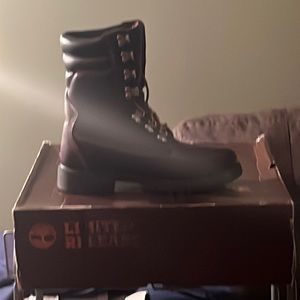 Super timberland boots$300 very good condition